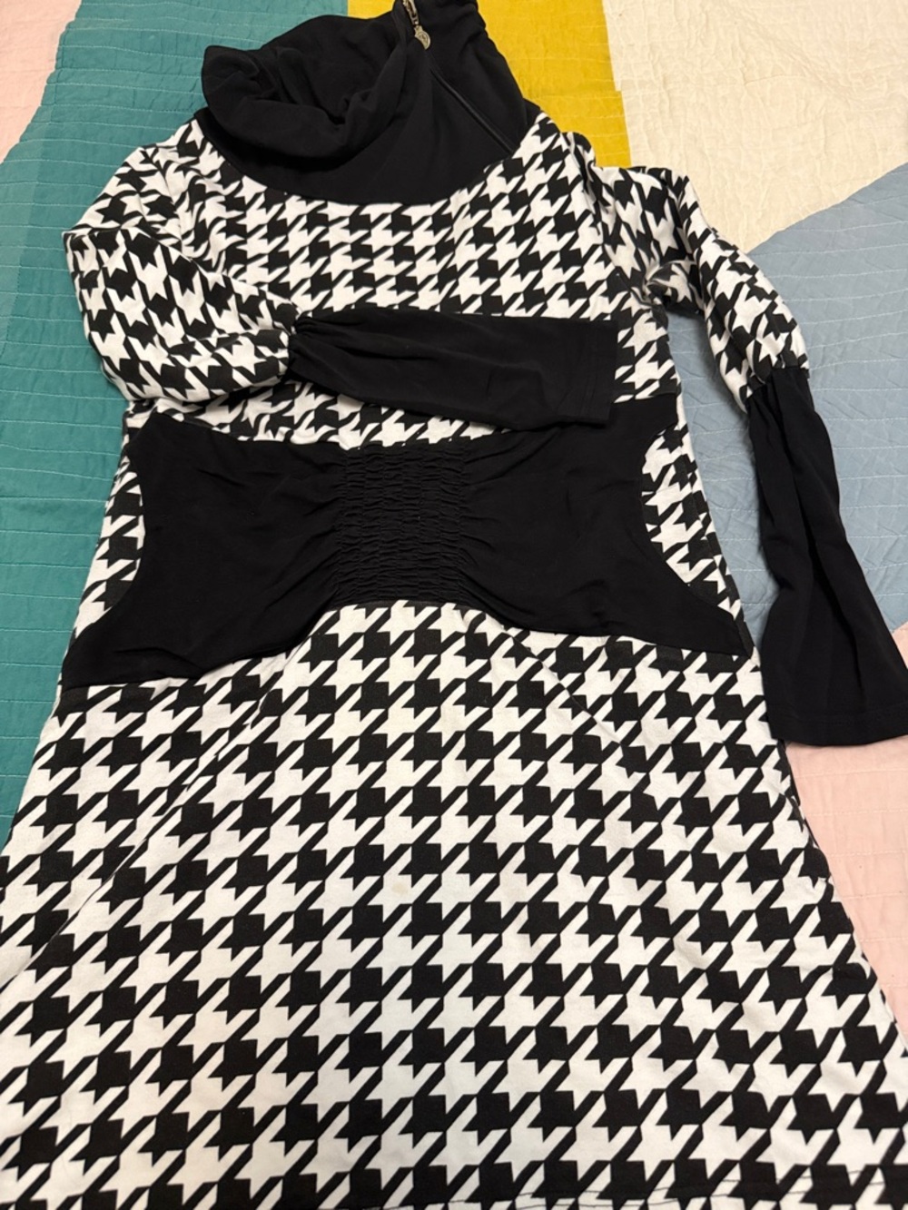 Tracy Negoshian Black & White Houndstooth Long Sleeve Dress